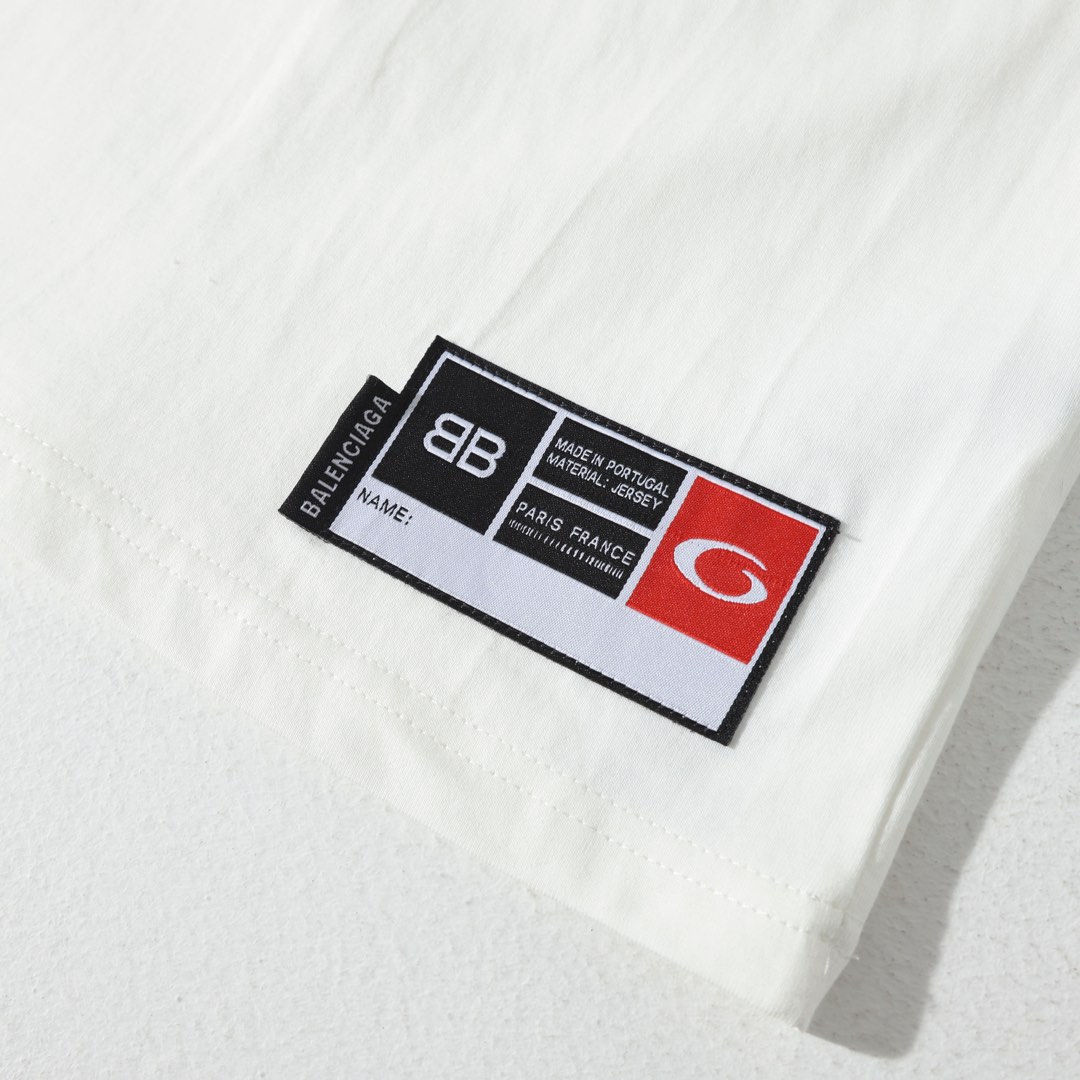 BALENCIAGA巴黎世家 BASKETBALL 系列 01号球衣短袖T恤 黑色 白色-Chinese UA Cheap High Quatity Brand Clothes Bags handbags Sneakers wholesale wholesaler seller from China Factory suppliers Fashion Clothing Shoes best Quality Beautiful Price BALENCIAGA巴黎世家 BASKETBALL 系列 01号球衣短袖T恤 黑色 白色