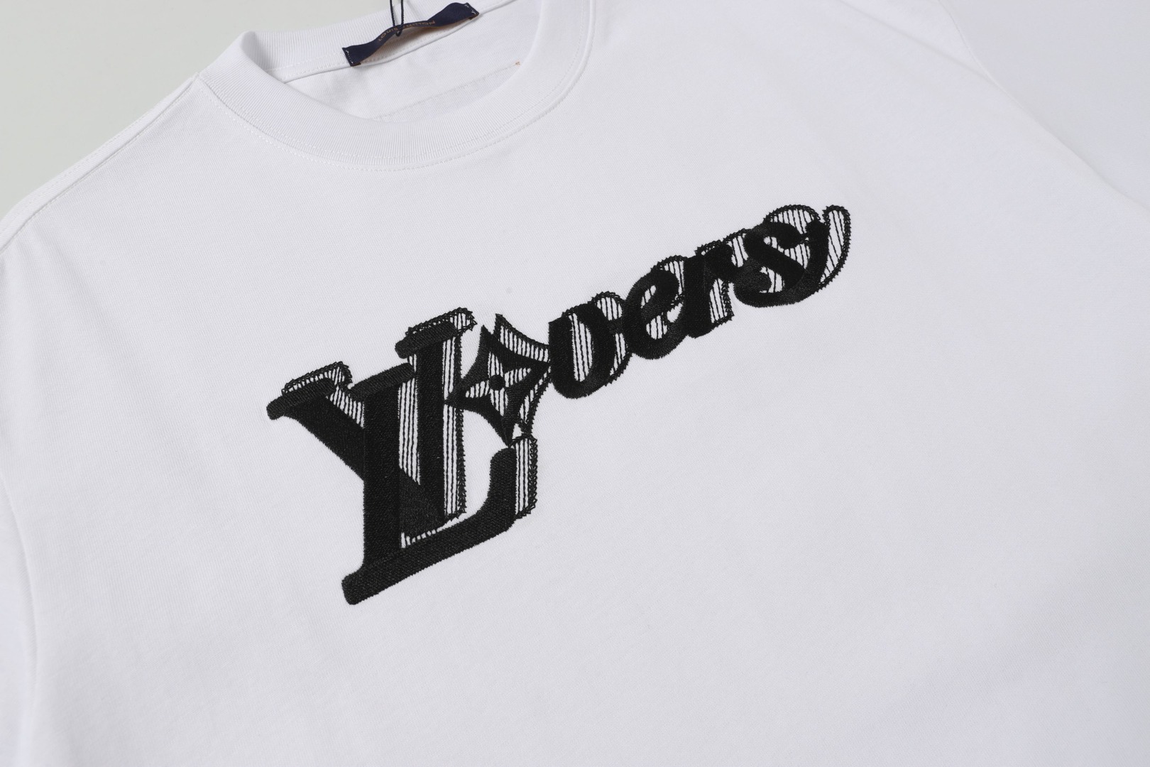Louis Vuitton/路易威登 重影Logo字母刺绣短袖T恤