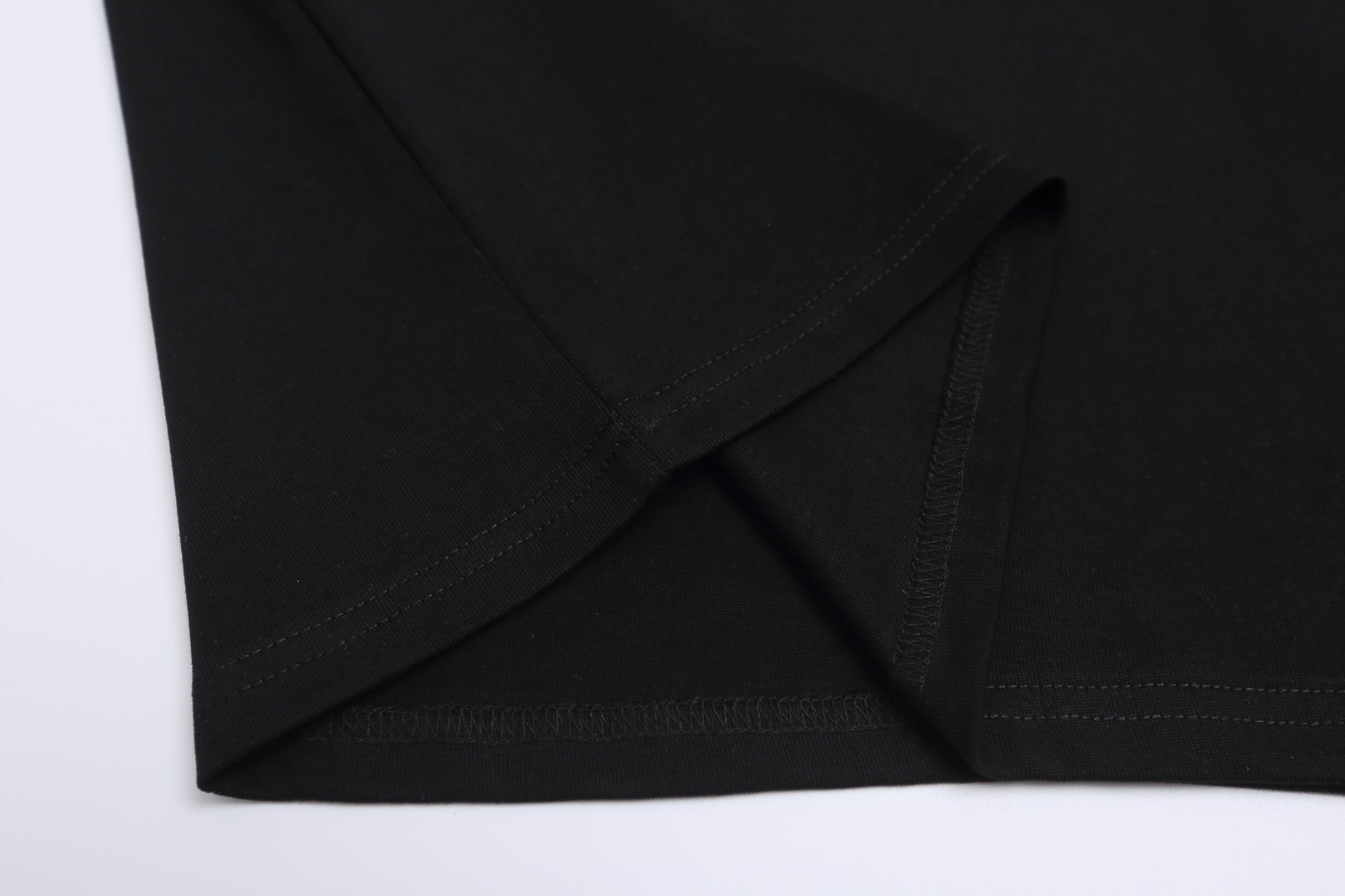 Balenciaga/巴黎世家 25ss 镂空硅胶字母球鞋短袖T恤