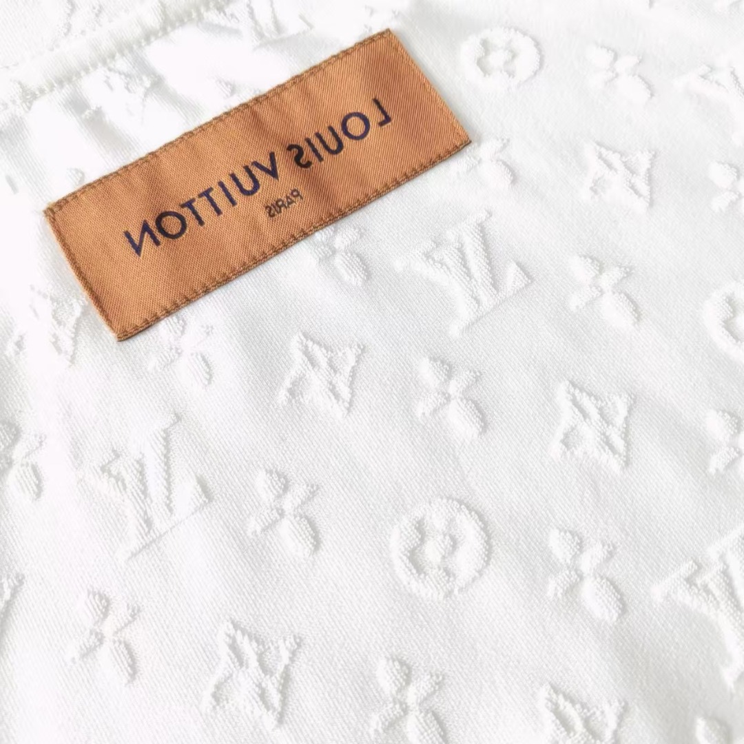 Louis vuitton 路易威登 满印老花提花凹凸短袖