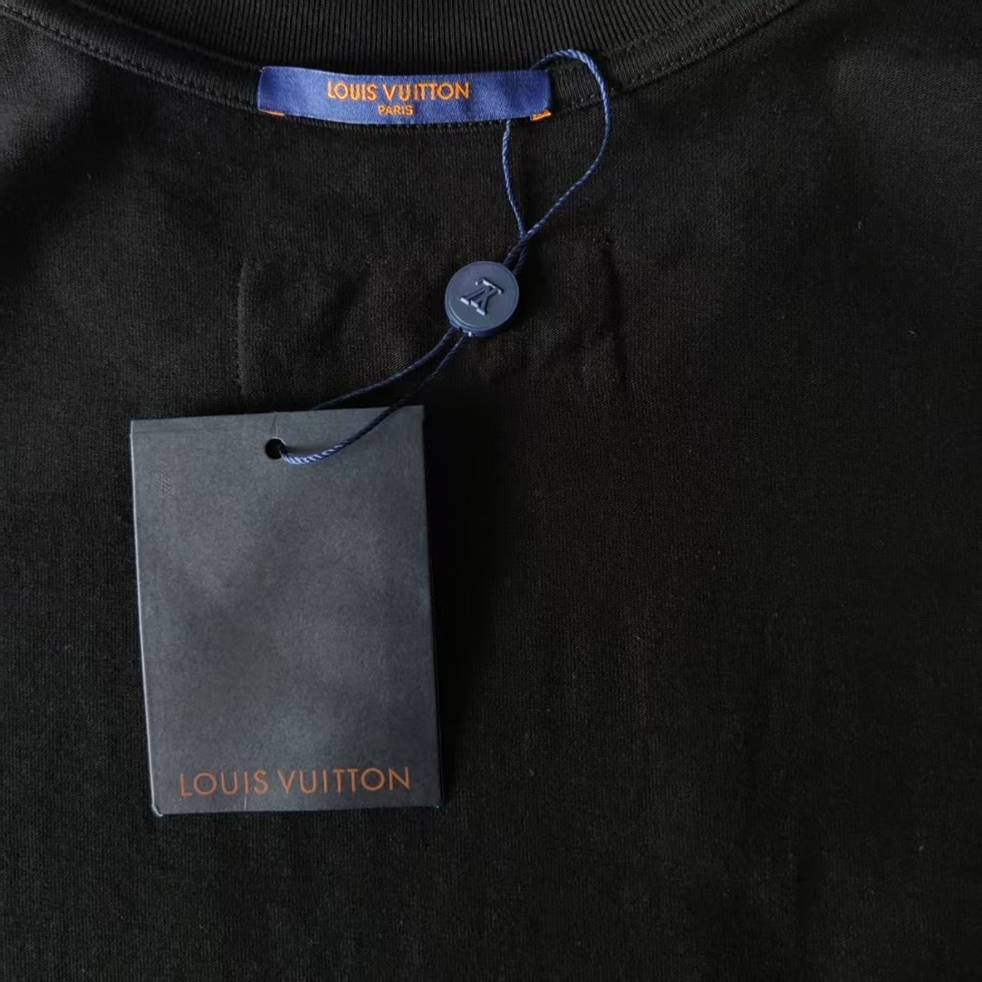 Louis Vuitton/路易威登 破坏镂空刺绣字母logo短袖 白色 黑色