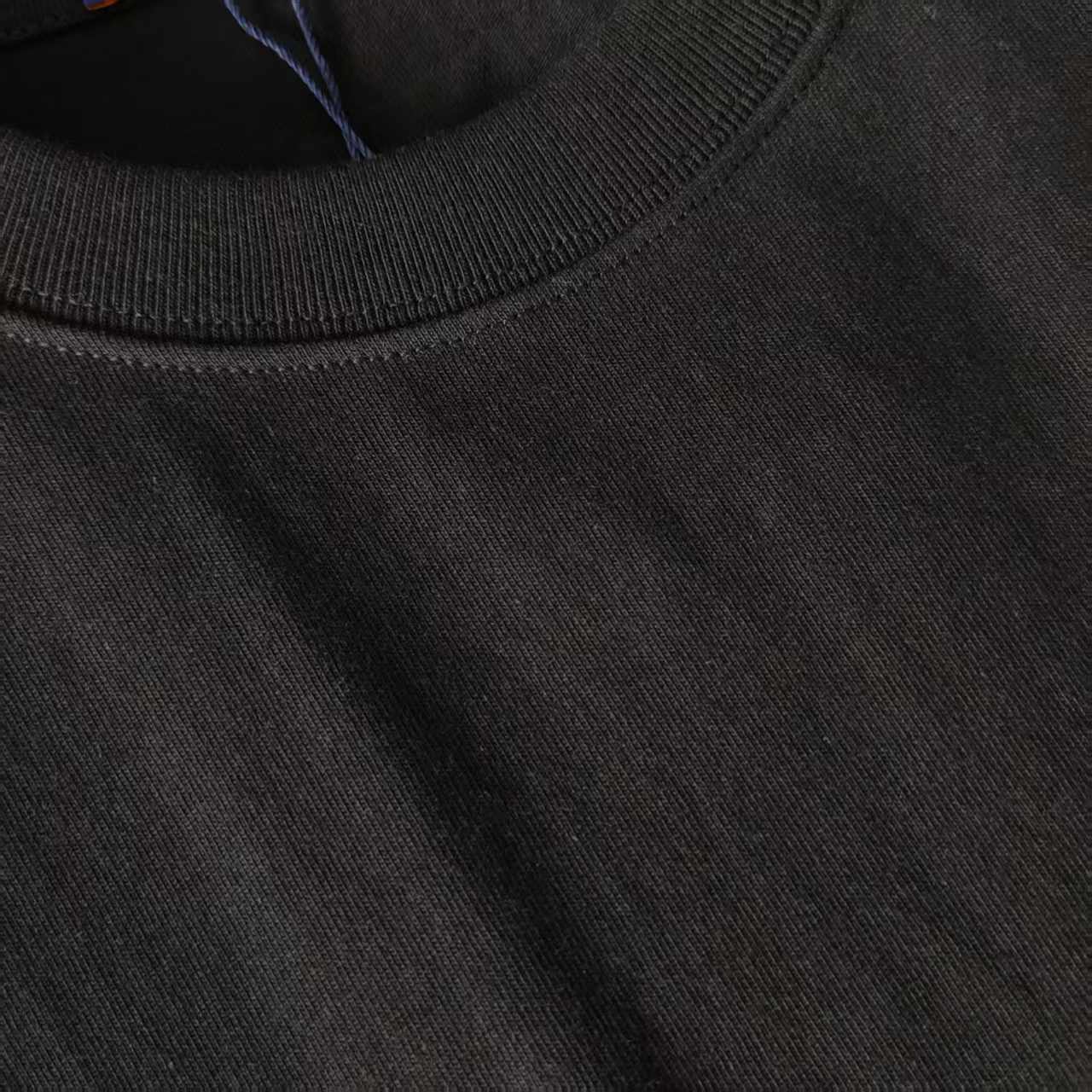 Louis Vuitton/路易威登 破坏镂空刺绣字母logo短袖 白色 黑色