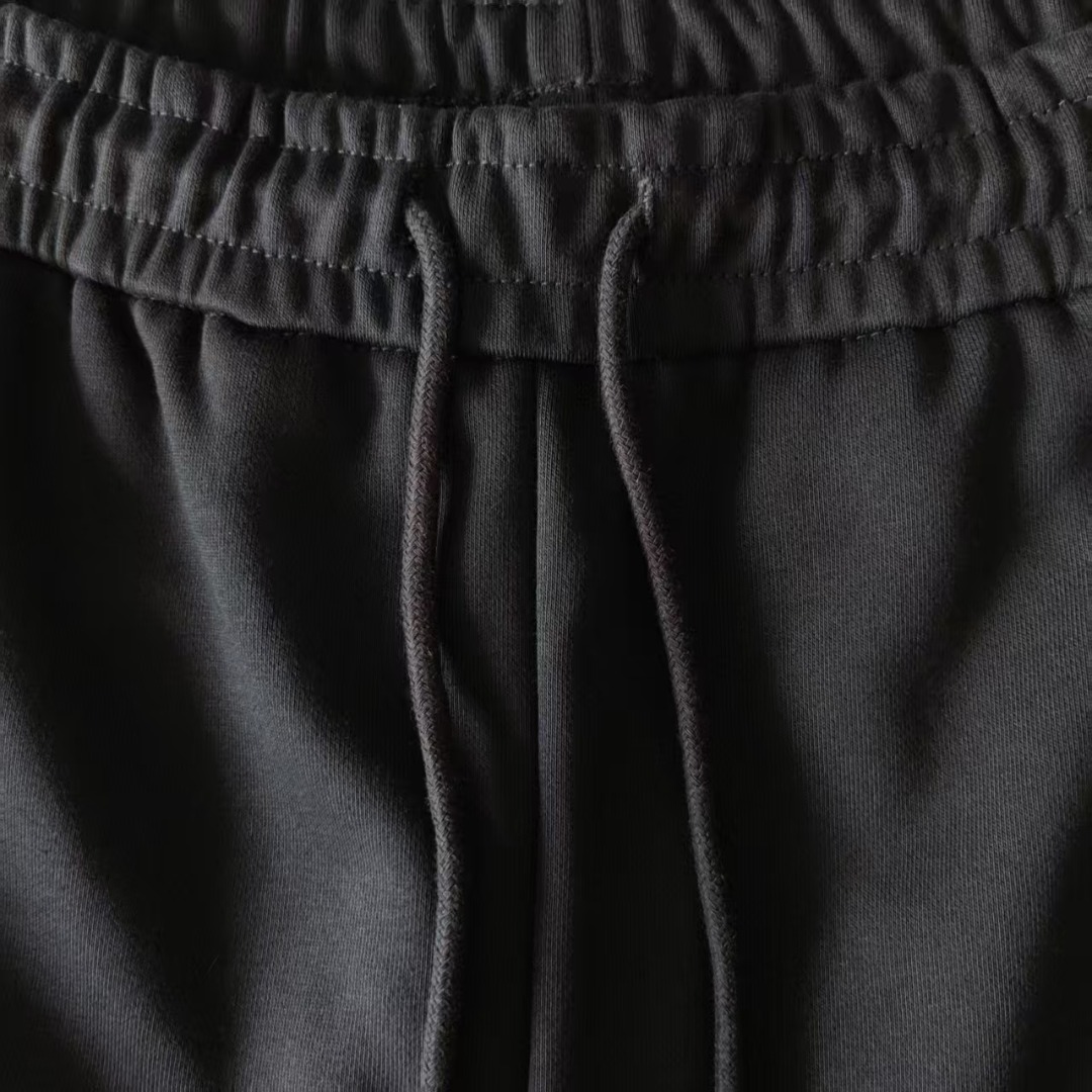 Louis Vuitton/路易威登 贴布字母logo休闲短裤 黑色