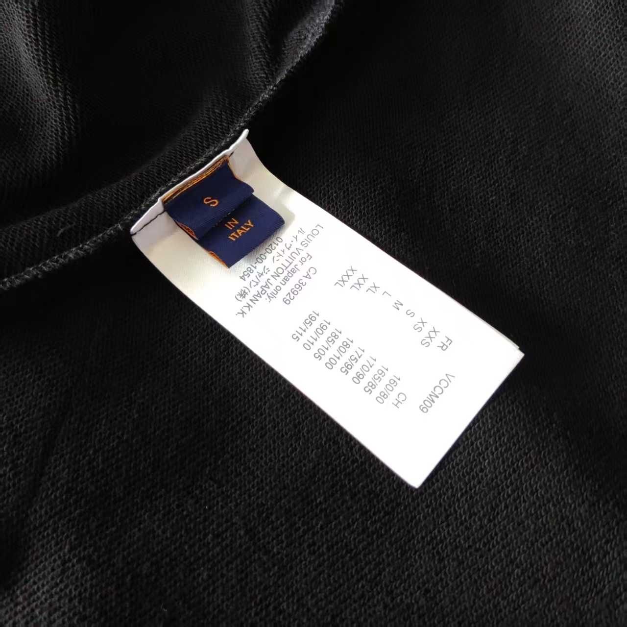 Louis Vuitton/路易威登 贴布字母logo休闲短裤 黑色