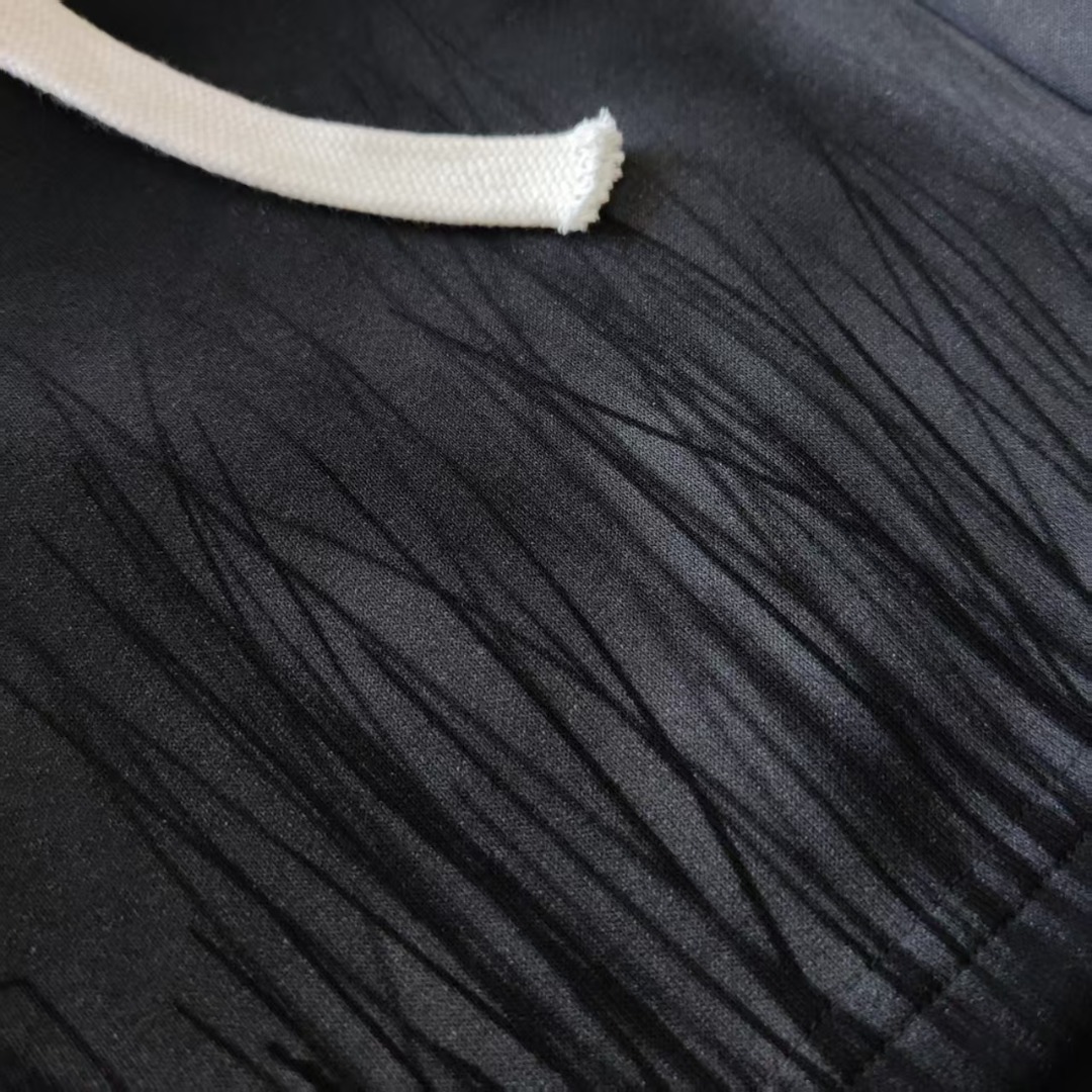 Balenciaga/巴黎世家 海浪刺绣绘涂鸦喷墨纹路短裤 刺绣小字母logo