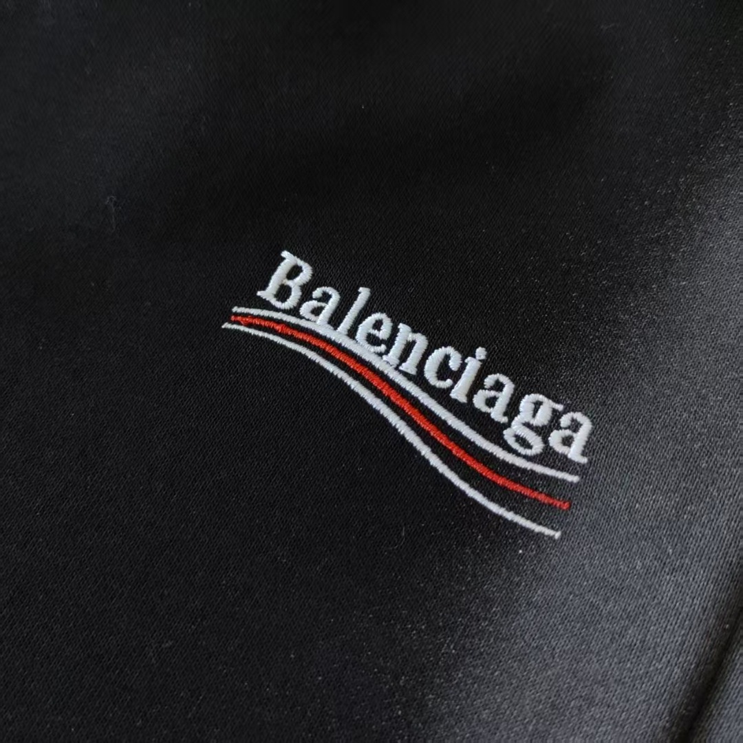 Balenciaga/巴黎世家 海浪刺绣绘涂鸦喷墨纹路短裤 刺绣小字母logo