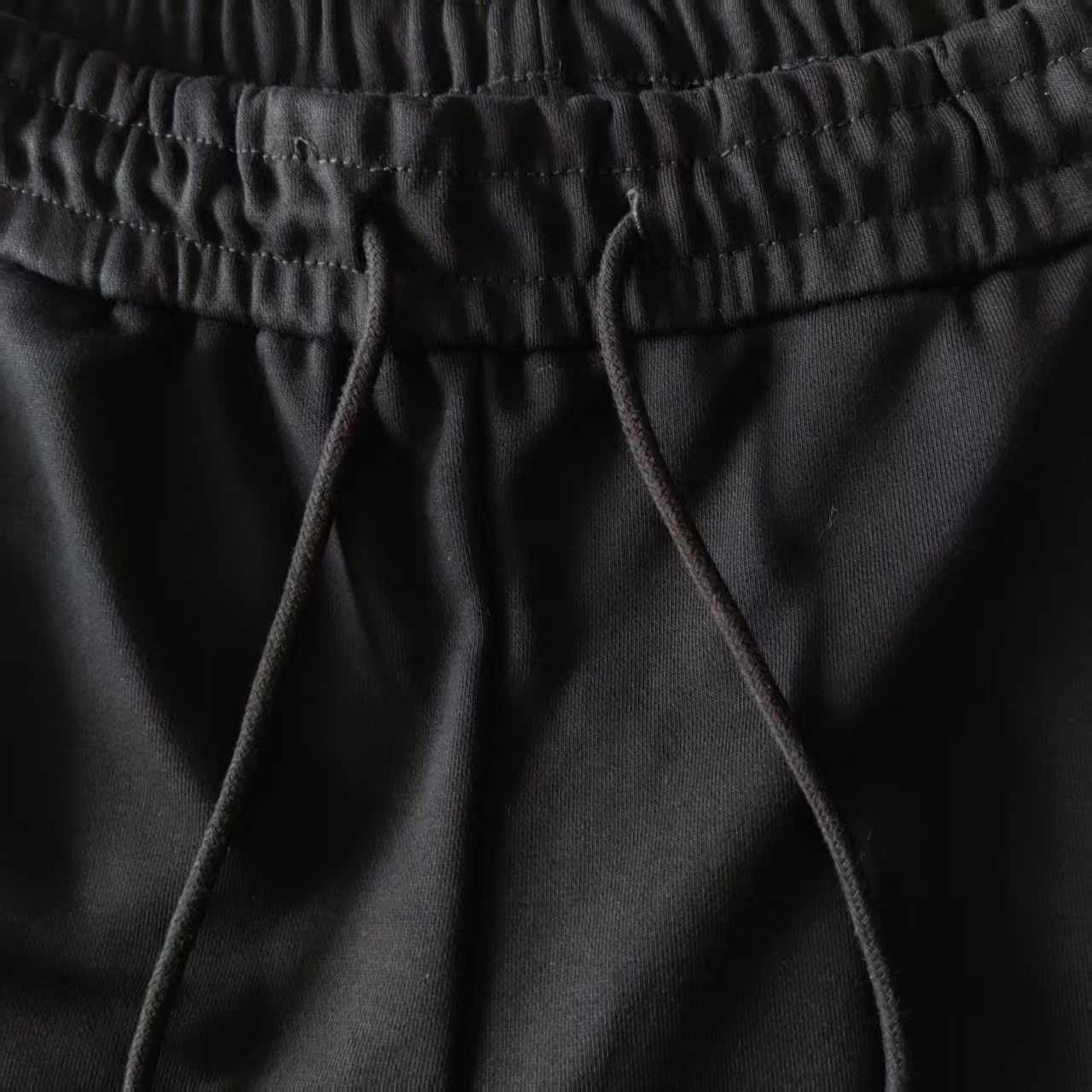 PRADA 普拉达 字母绣花三角织带拼接logo短袖 刺绣 五分裤