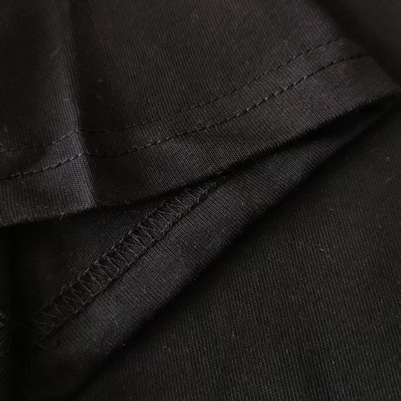 mlb/洋基队 前后字母印花logo短袖T桖 黑色 白色-Chinese UA Cheap High Quatity Brand Clothes Bags handbags Sneakers wholesale wholesaler seller from China Factory suppliers Fashion Clothing Shoes best Quality Beautiful Price mlb/洋基队 前后字母印花logo短袖T桖 黑色 白色