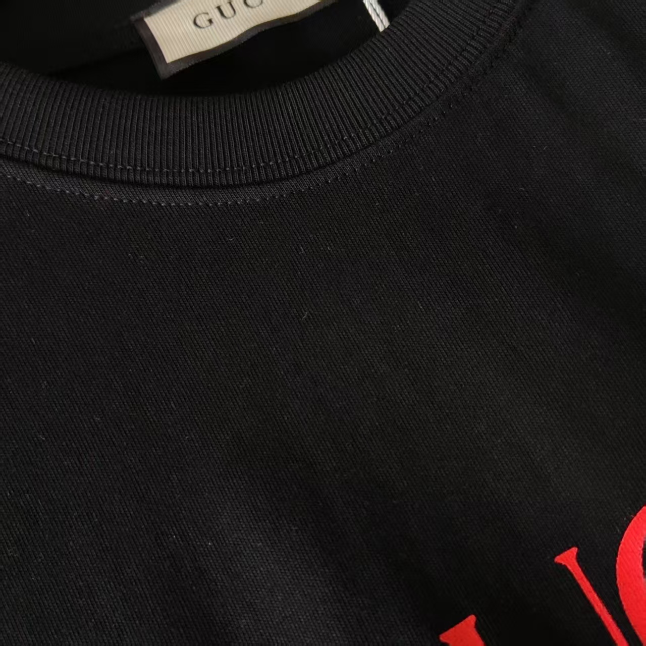 GUCCI/古驰 蓝红条纹双Glogo印花短袖 黑色 杏色 GUCCI/古驰 蓝红条纹双Glogo印花短袖 黑色 杏色
