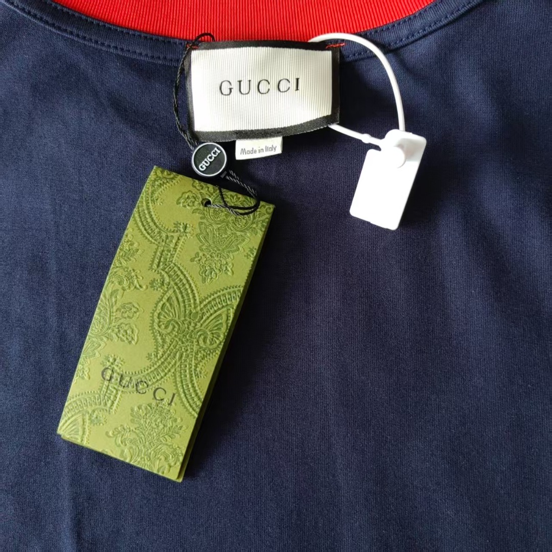 Gucci/古驰 双Glogo樱桃吊坠短袖T桖 蓝/米白-Chinese UA Cheap High Quatity Brand Clothes Bags handbags Sneakers wholesale wholesaler seller from China Factory suppliers Fashion Clothing Shoes best Quality Beautiful Price Gucci/古驰 双Glogo樱桃吊坠短袖T桖 蓝/米白