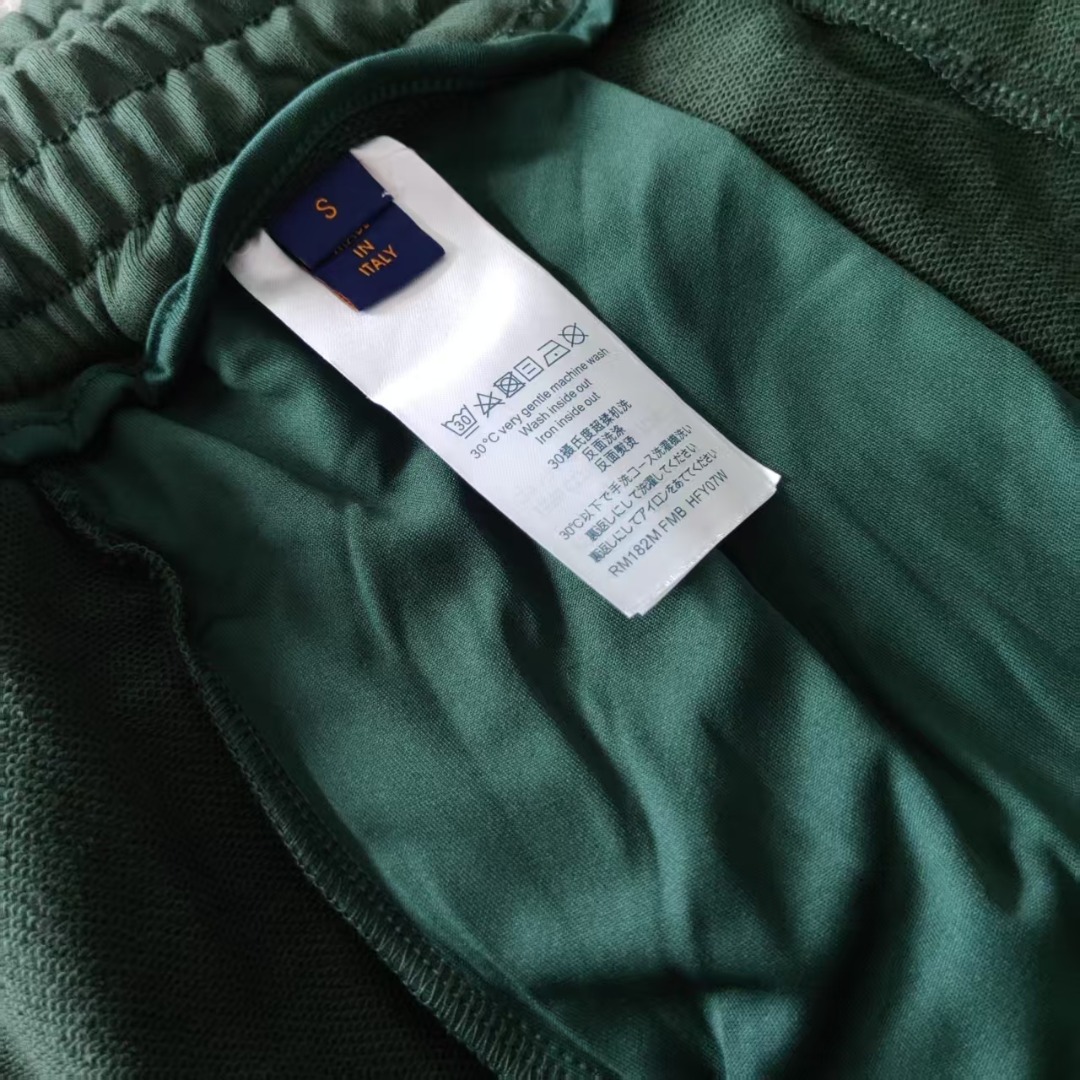 Louis Vuitton/路易威登 满天星发泡字母短裤 简约 LoGO标识 五分裤-Top High Quatity Cheap Sneakers Fashion Clothing Clothes Bags handbags Shoes of all Brand wholesale With The best Quality And Beautiful Price from China Factory Chinese suppliers wholesaler seller Louis Vuitton/路易威登 满天星发泡字母短裤 简约 LoGO标识 五分裤