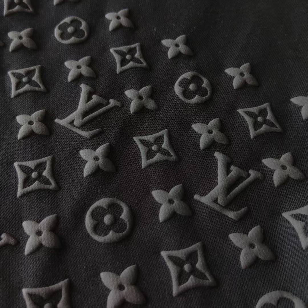 Louis Vuitton/路易威登 满天星发泡字母短裤绿色 黑色-Chinese UA Cheap High Quatity Brand Clothes Bags handbags Sneakers wholesale wholesaler seller from China Factory suppliers Fashion Clothing Shoes best Quality Beautiful Price Louis Vuitton/路易威登 满天星发泡字母短裤绿色 黑色