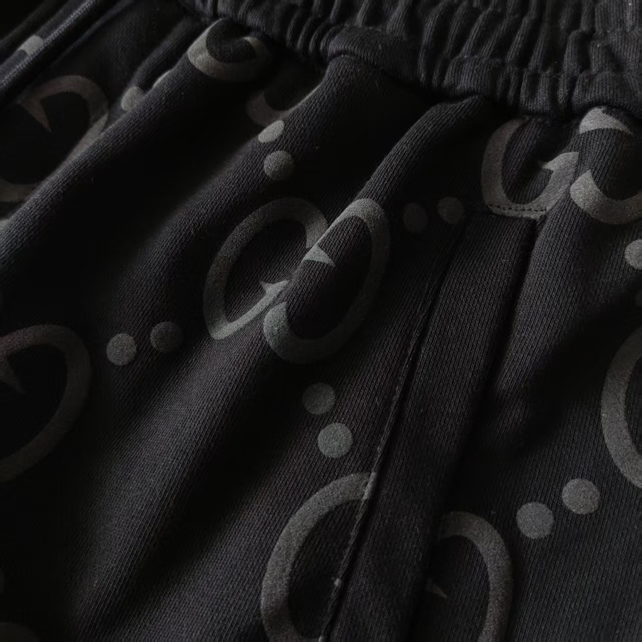 Gucci/古驰 满印双G字母印花短裤 五分裤 绿色 黑色-Chinese UA Cheap High Quatity Brand Clothes Bags handbags Sneakers wholesale wholesaler seller from China Factory suppliers Fashion Clothing Shoes best Quality Beautiful Price Gucci/古驰 满印双G字母印花短裤 五分裤 绿色 黑色