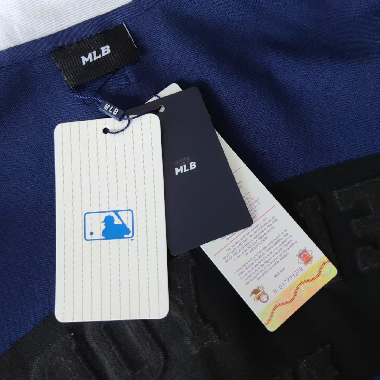 MLB 经典刺绣小标Polo衫短袖白色 藏青-Chinese UA Cheap High Quatity Brand Clothes Bags handbags Sneakers wholesale wholesaler seller from China Factory suppliers Fashion Clothing Shoes best Quality Beautiful Price MLB 经典刺绣小标Polo衫短袖白色 藏青