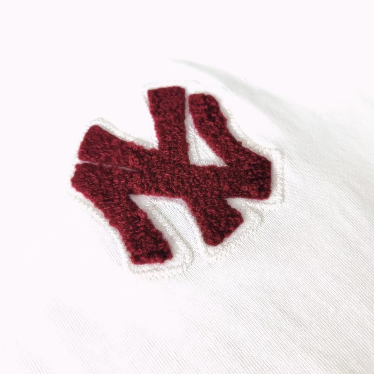 MLB/洋基队 3D立体毛巾刺绣小标T恤藏青色 白色-Chinese UA Cheap High Quatity Brand Clothes Bags handbags Sneakers wholesale wholesaler seller from China Factory suppliers Fashion Clothing Shoes best Quality Beautiful Price MLB/洋基队 3D立体毛巾刺绣小标T恤藏青色 白色