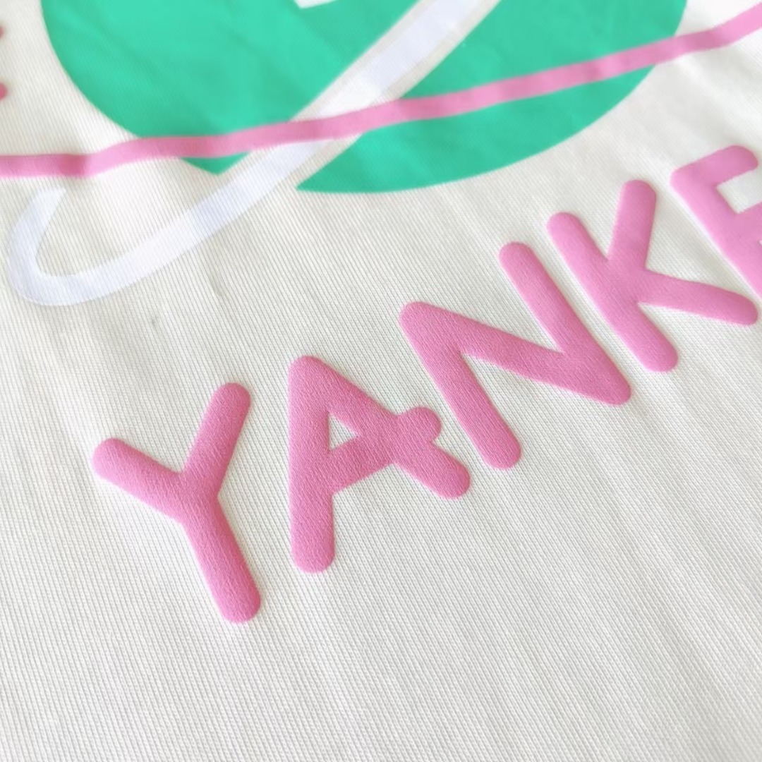 MLB 胸前精致小logo星球风短袖 融合星球元素 可爱又独特杏色 黑色 粉色 奶油色-Chinese UA Cheap High Quatity Brand Clothes Bags handbags Sneakers wholesale wholesaler seller from China Factory suppliers Fashion Clothing Shoes best Quality Beautiful Price MLB 胸前精致小logo星球风短袖 融合星球元素 可爱又独特杏色 黑色 粉色 奶油色