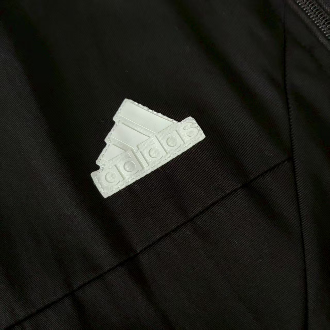 Adidas 阿迪达斯 Sport Performance 三条纹拼色logo标识情侣夹克外套 制拼色logo