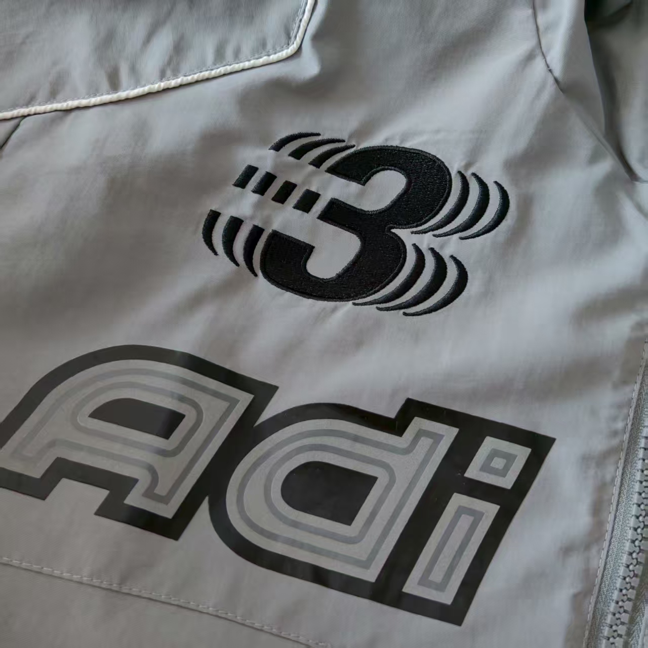 Adidas/阿迪达斯 立领运动宽松长袖夹克
