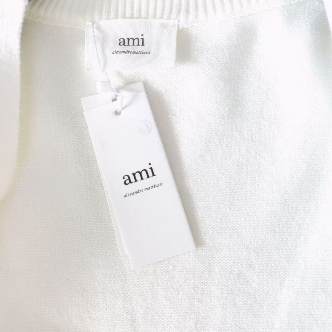 AMI/艾米 马卡龙色系爱心提花针织纽扣开衫长袖毛衣-High Quatity Cheap Brand wholesale wholesaler seller Clothes Bags handbags Sneakers Top Fashion Clothing Shoes from China Factory Chinese suppliers best Quality Beautiful Price AMI/艾米 马卡龙色系爱心提花针织纽扣开衫长袖毛衣
