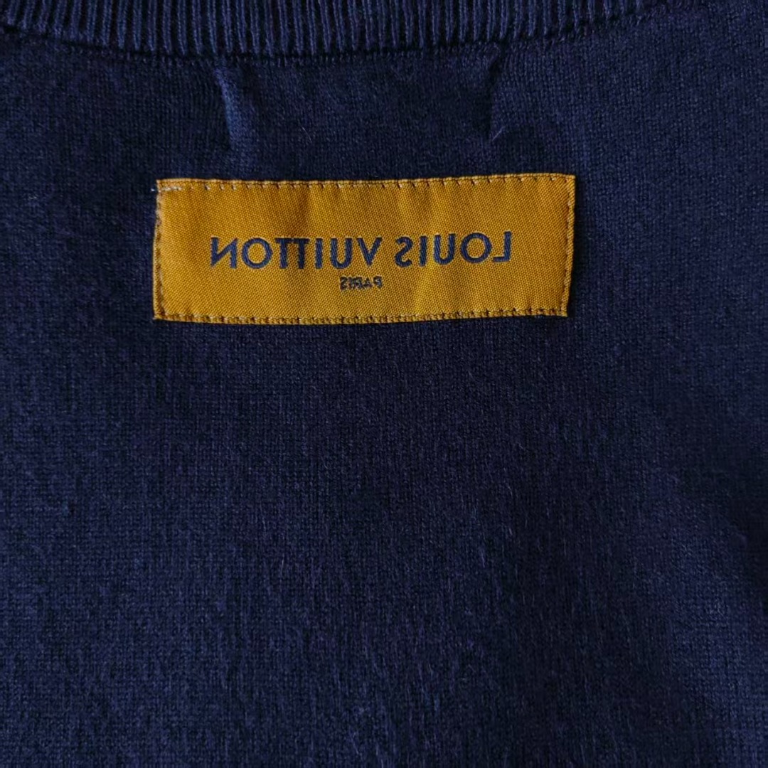 Louis Vuit*on/路易威登 爱心提花圆领针织衫长袖