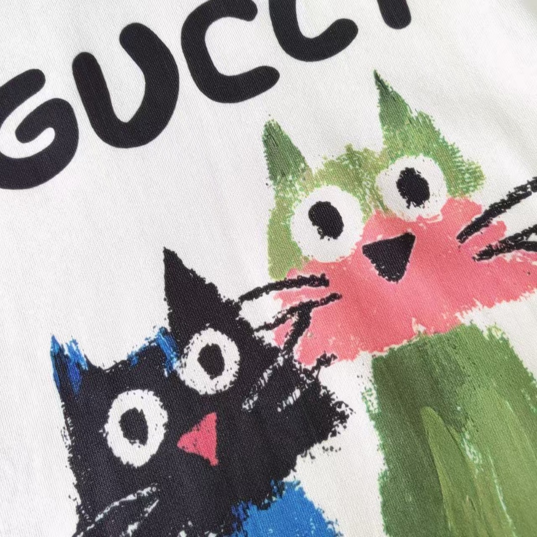 Gucci/古驰 卡通趣味幸福的猫圆领卫衣-High Quatity Cheap Brand wholesale wholesaler seller Clothes Bags handbags Sneakers Top Fashion Clothing Shoes from China Factory Chinese suppliers best Quality Beautiful Price Gucci/古驰 卡通趣味幸福的猫圆领卫衣