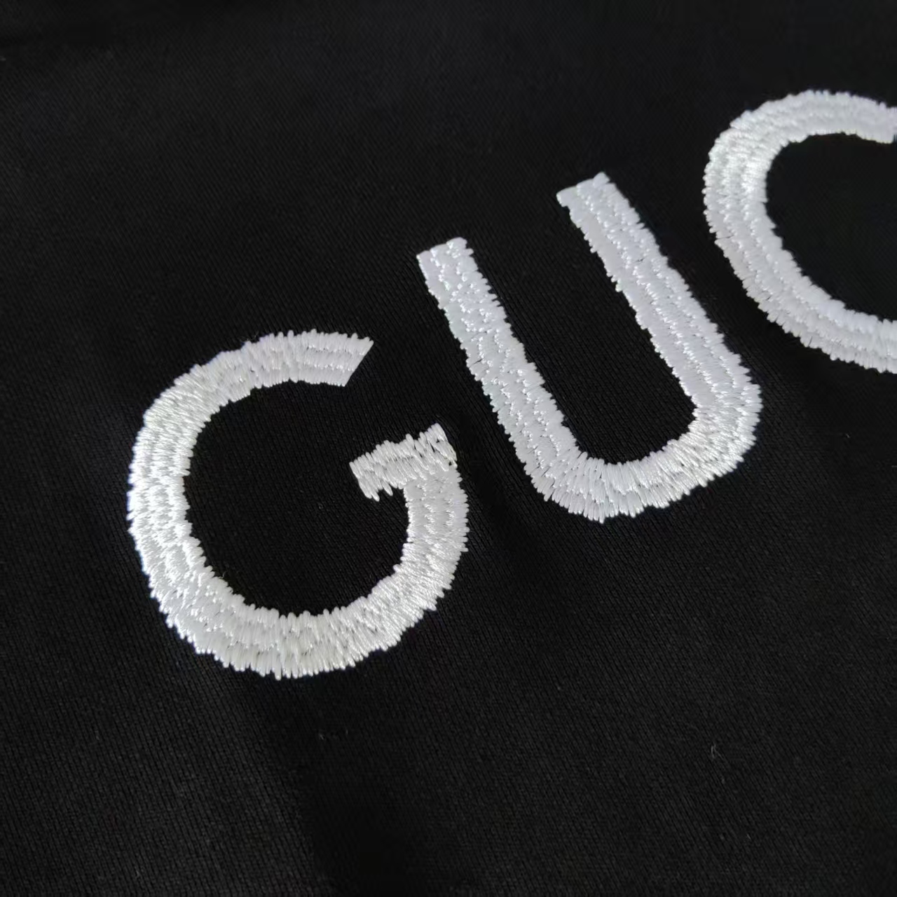 Gucci /古驰 刺绣logo连帽卫衣 黑色