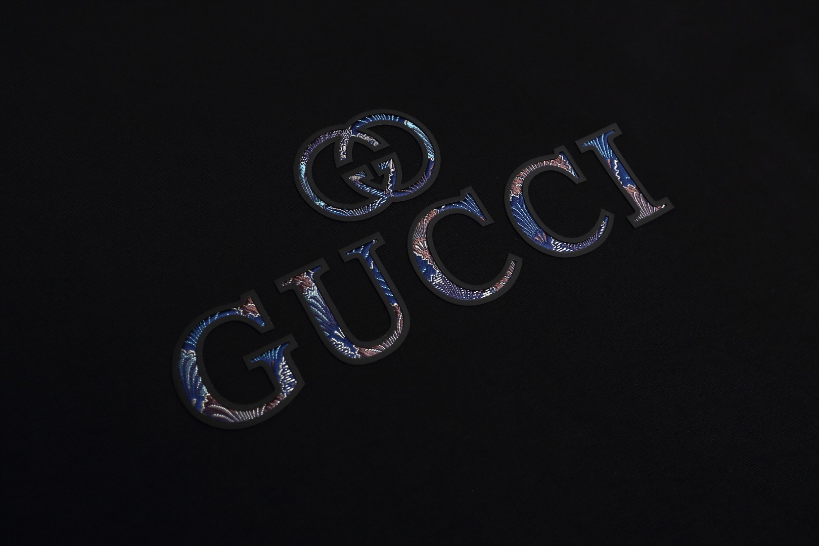 GUCCI/古驰 蓝标字母硅胶印花圆领卫衣黑色 白色