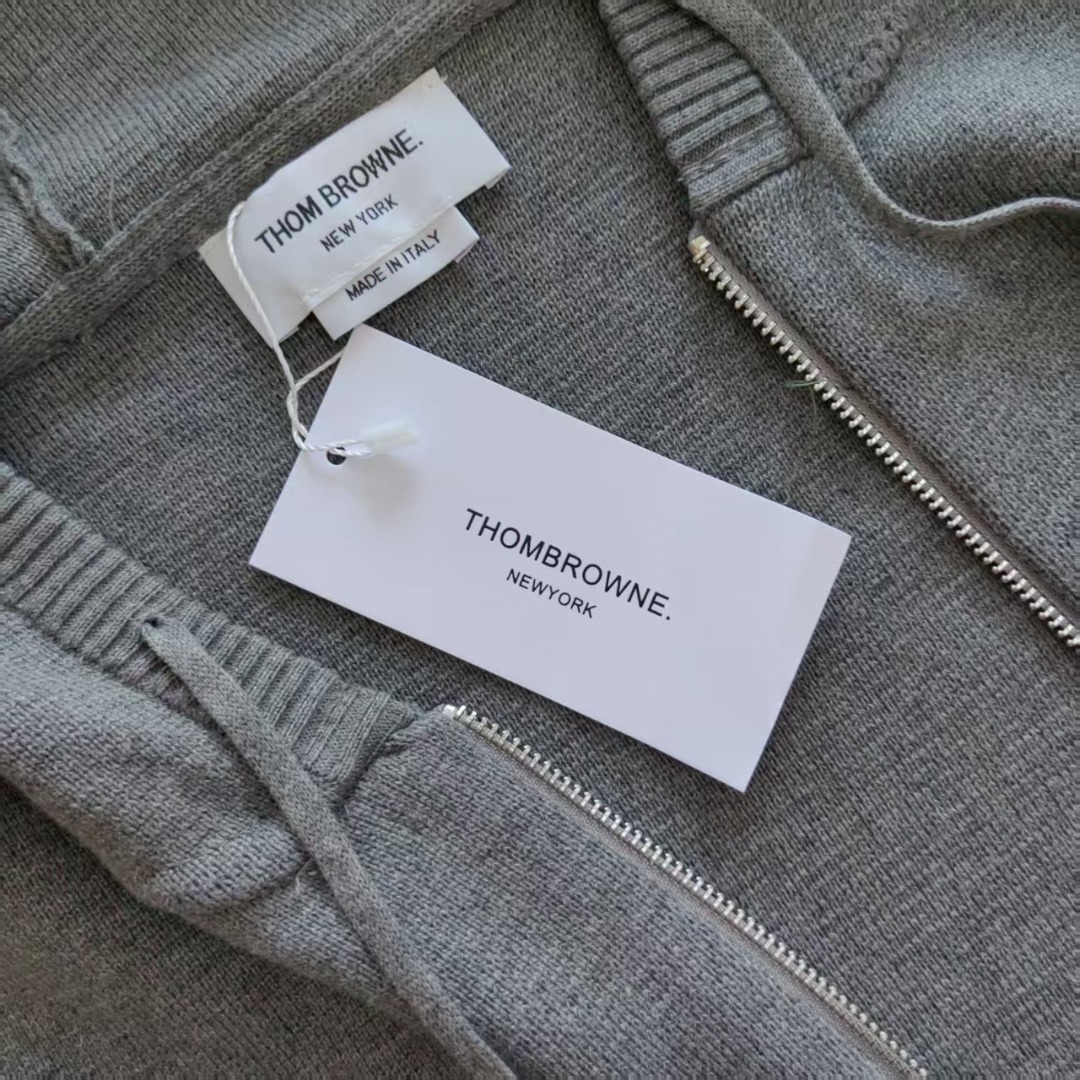 THOM BROWNE 汤姆布朗 TB双袖标拉链毛衣开衫 白色/灰色/藏青/黑色
