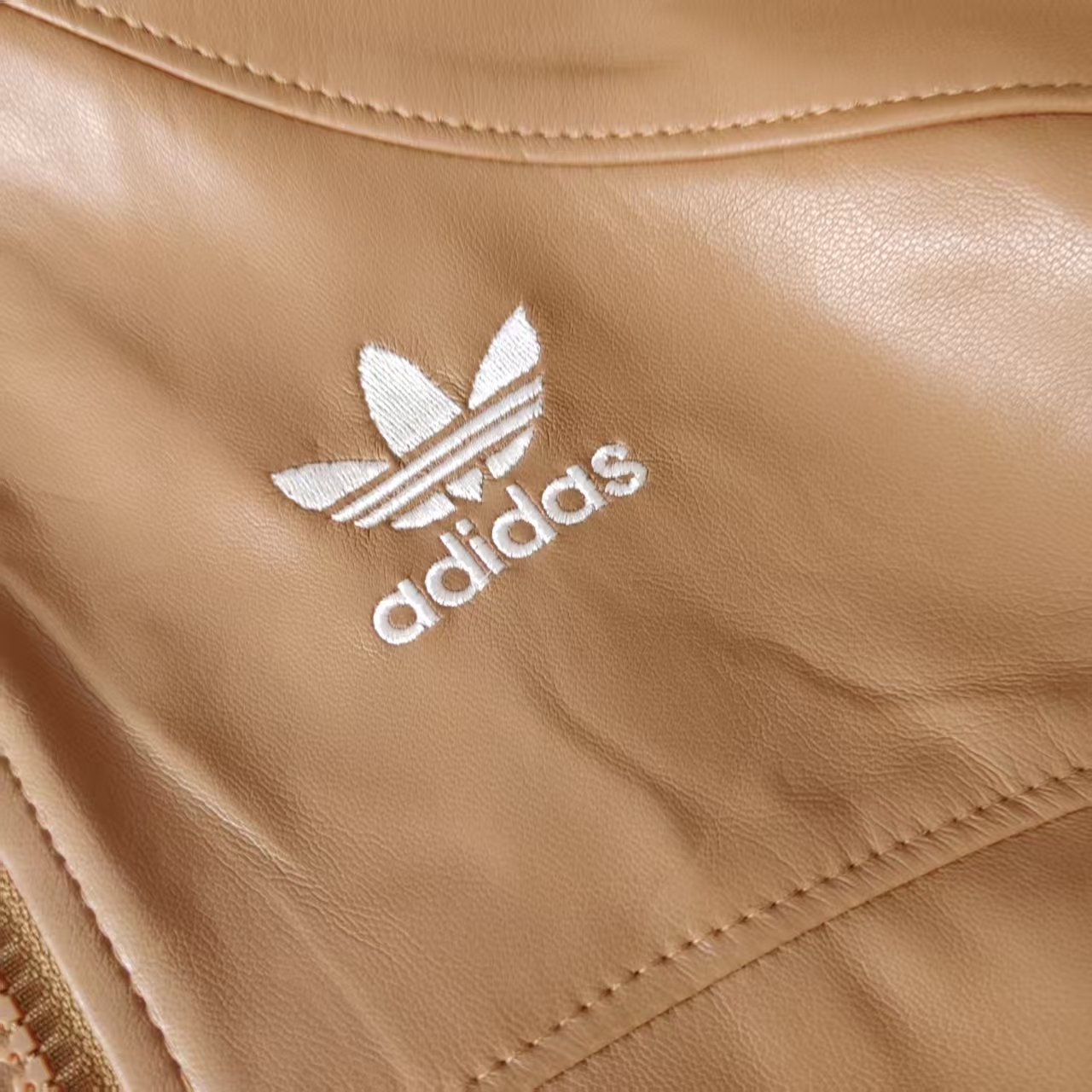Adidas/阿迪达斯 休闲草皮夹克