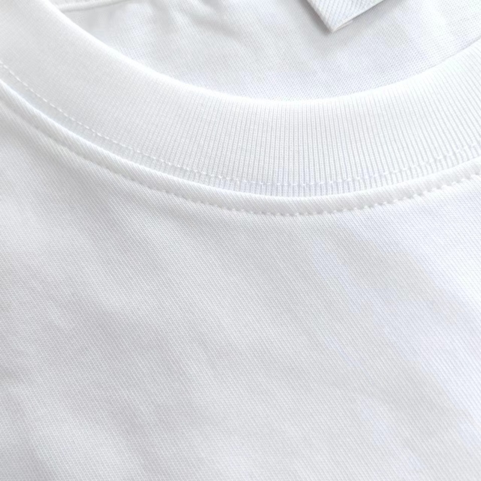 BURBERRY 巴宝莉 万针刺绣战马大Logo经典识标印花 白色