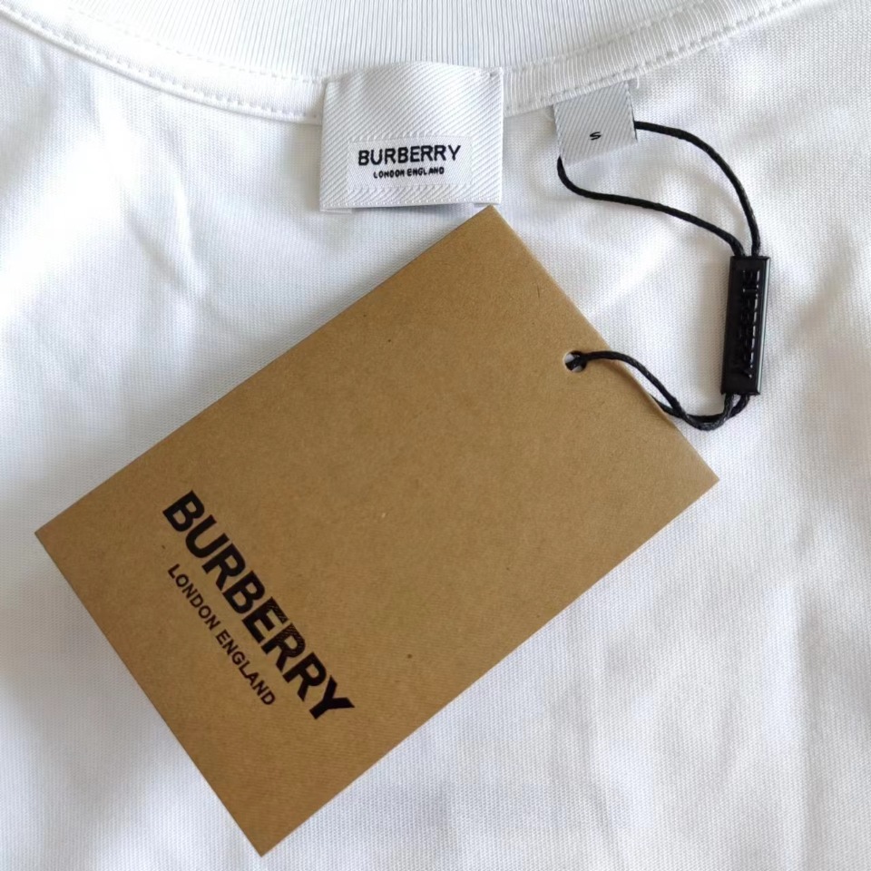 BURBERRY 巴宝莉 万针刺绣战马大Logo经典识标印花 白色