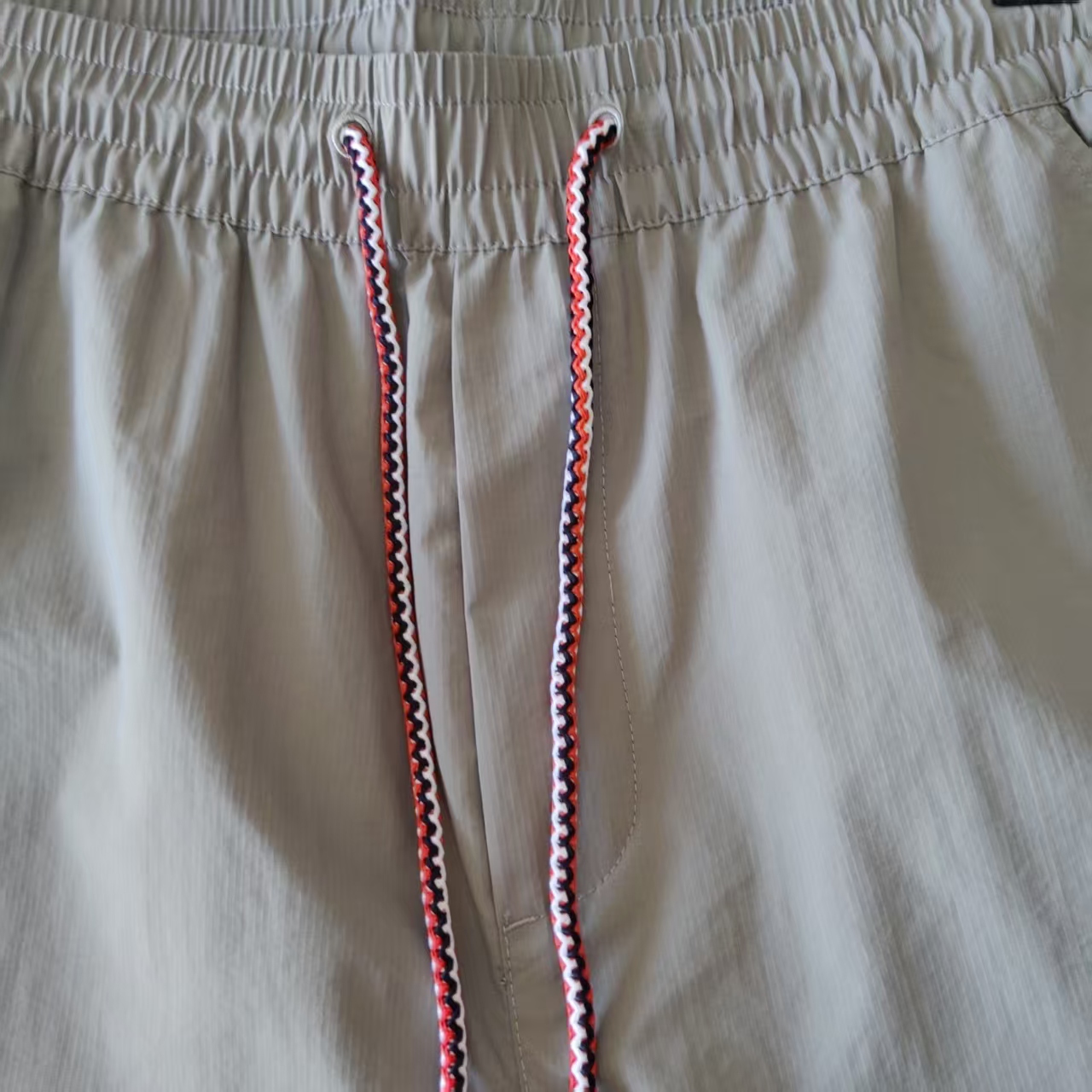 THOM BROWNE/汤姆布朗 TB尼龙面料白色四道杠织带彩色抽绳休闲长裤 灰色/藏青/黑色