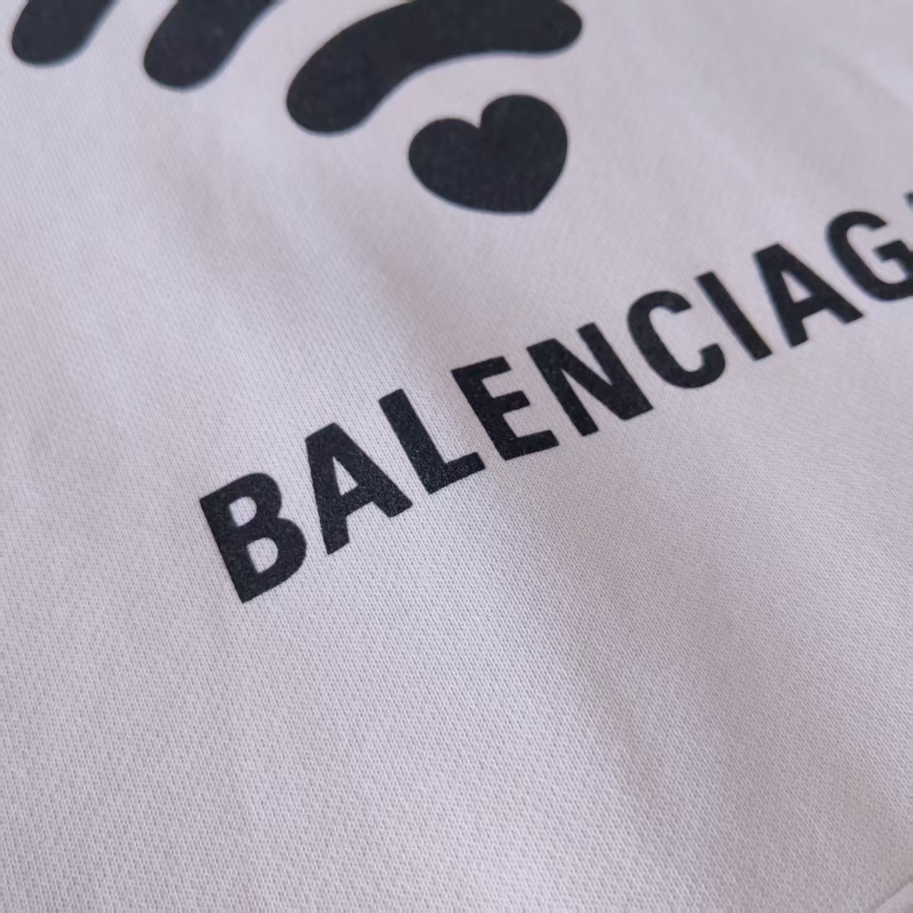 巴黎世家 Balenciaga wifi520限定连帽卫衣黑色 杏色