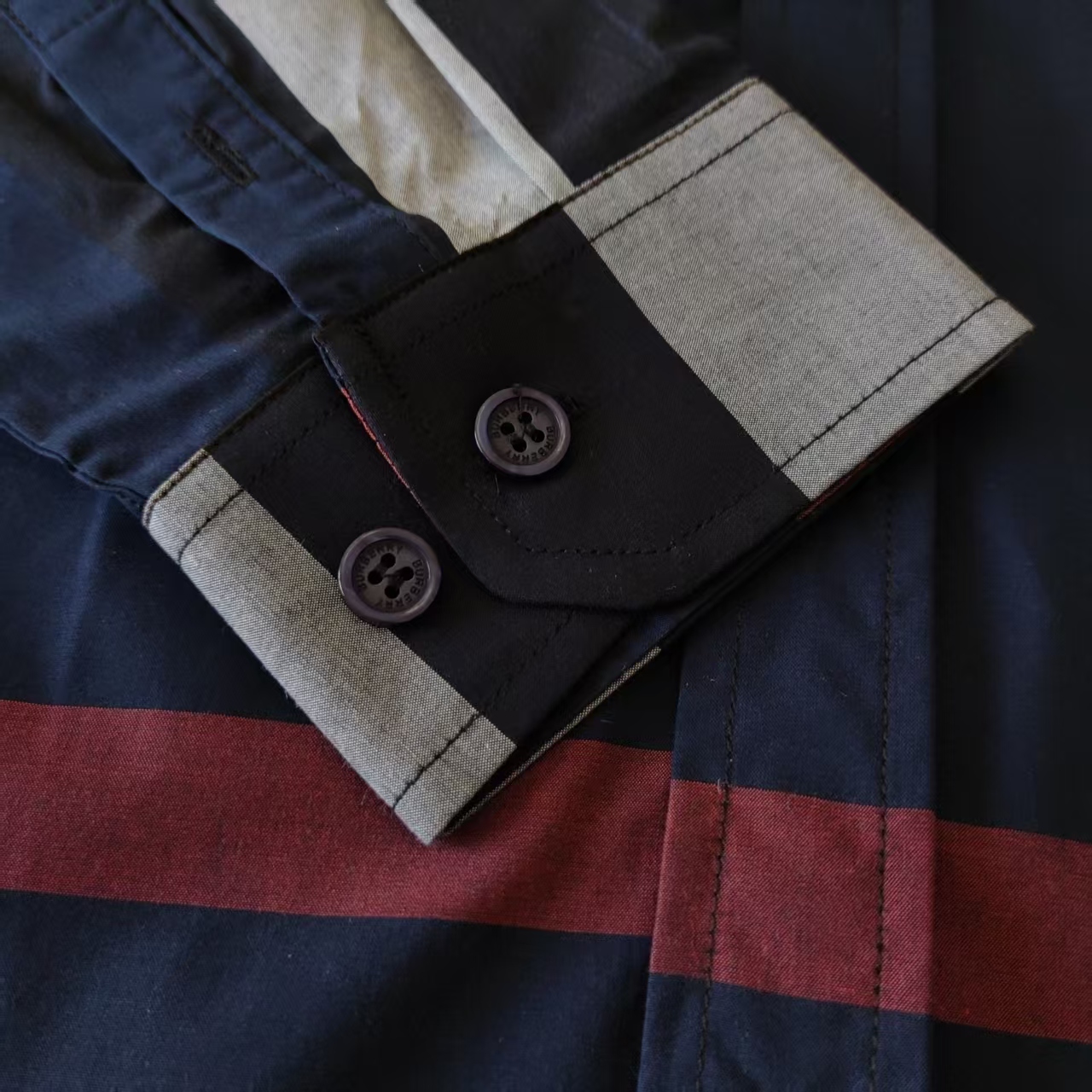 Burberry/巴宝莉 藏青色格子经典衬衫