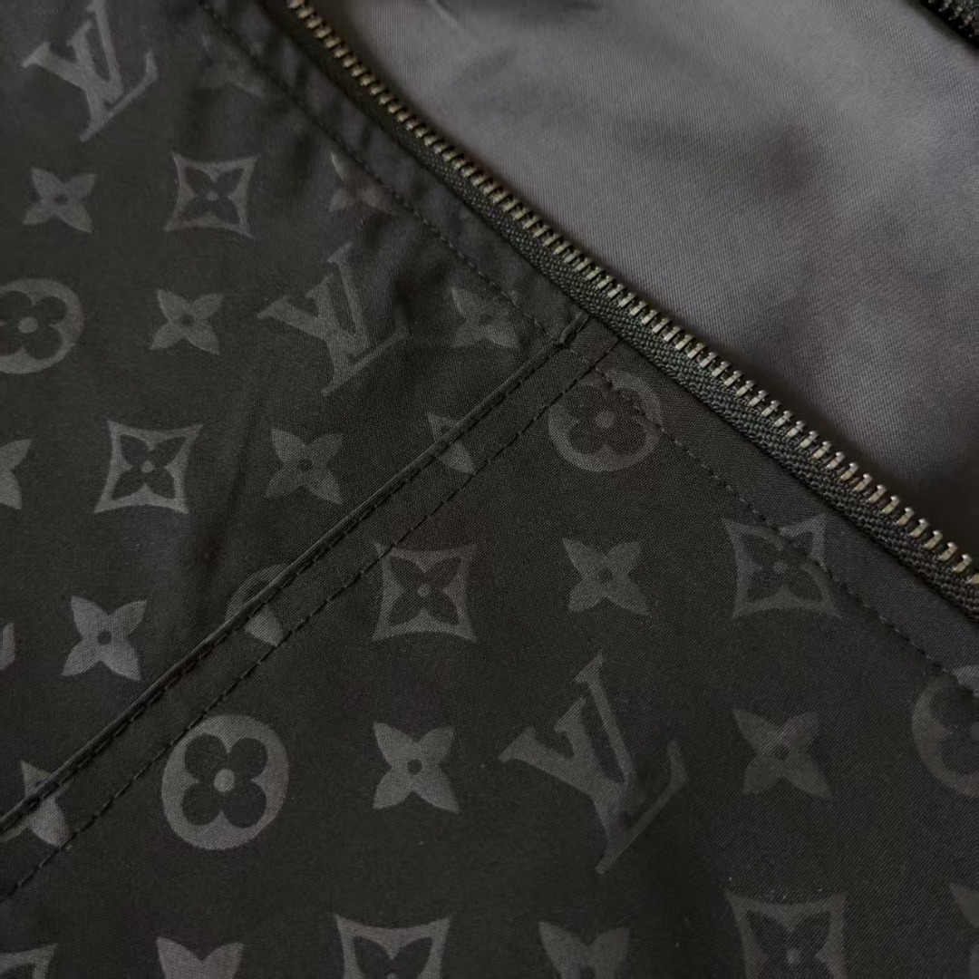 Louis Vuitton/路易威登 字母logo满印提花暗纹外套