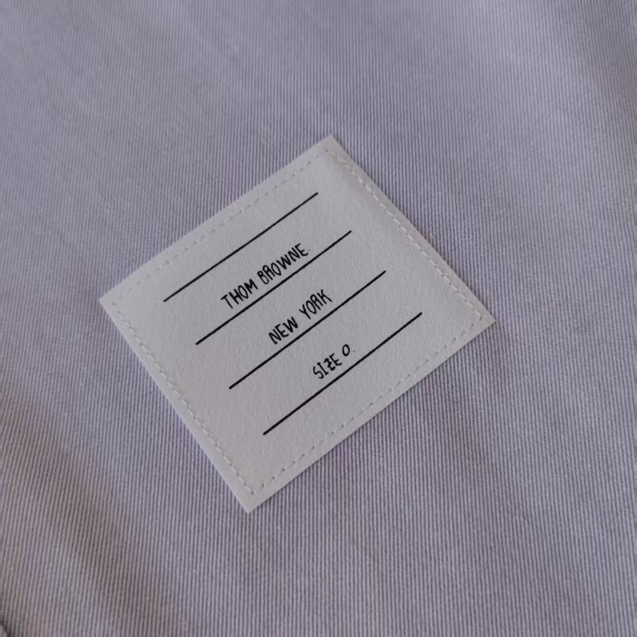 THOM BROWNE 汤姆布朗 TB经典色织法兰绒色织高密细纹衬衫 浅蓝色/浅灰