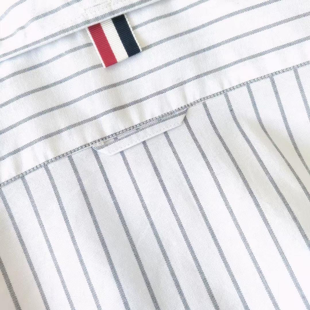 THOM BROWNE 汤姆布朗 双袖标条纹长袖衬衫 白色/灰色