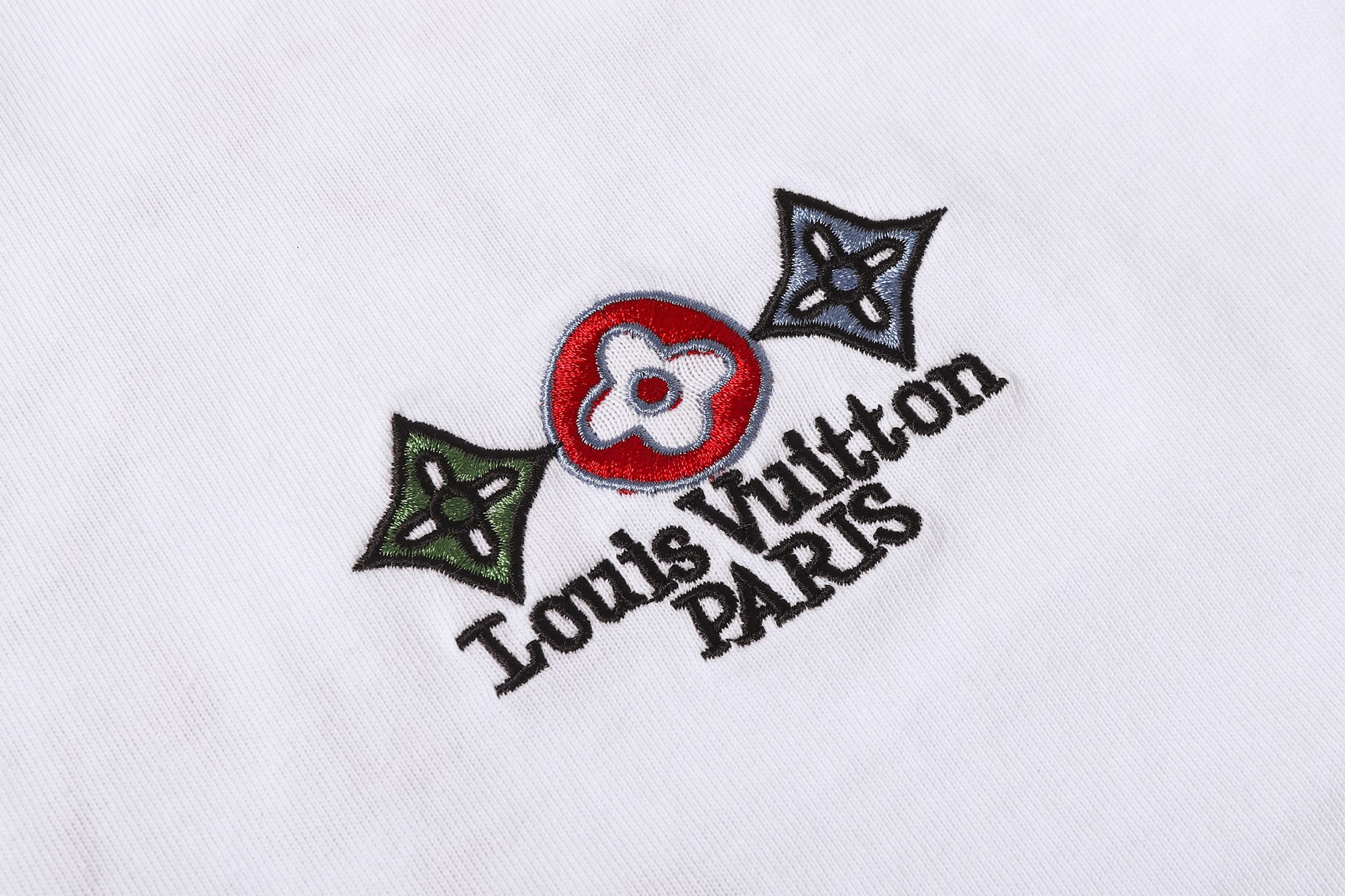 LOUIS VUITTON/路易威登 早春新款 刺绣LV字母短袖 黑色/白色-Top High Quatity Cheap Sneakers Fashion Clothing Clothes Bags handbags Shoes of all Brand wholesale With The best Quality And Beautiful Price from China Factory Chinese suppliers wholesaler seller LOUIS VUITTON/路易威登 早春新款 刺绣LV字母短袖 黑色/白色