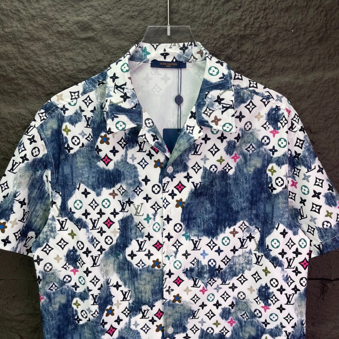 LOUIS VUITTON 路易威登 水墨渐变彩印衬衫-Top High Quatity Cheap Sneakers Fashion Clothing Clothes Bags handbags Shoes of all Brand wholesale With The best Quality And Beautiful Price from China Factory Chinese suppliers wholesaler seller LOUIS VUITTON 路易威登 水墨渐变彩印衬衫