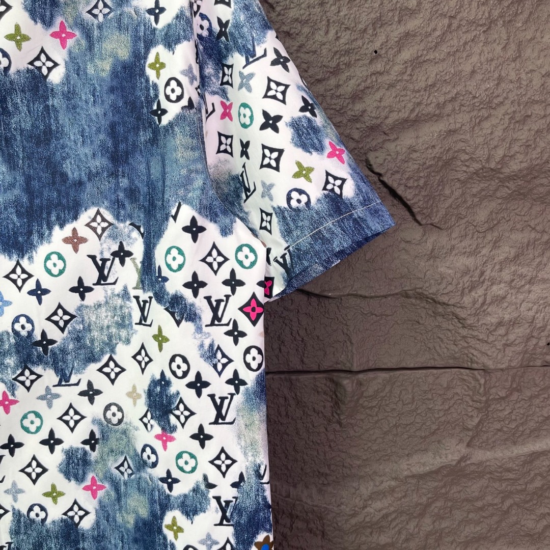 LOUIS VUITTON 路易威登 水墨渐变彩印衬衫-Top High Quatity Cheap Sneakers Fashion Clothing Clothes Bags handbags Shoes of all Brand wholesale With The best Quality And Beautiful Price from China Factory Chinese suppliers wholesaler seller LOUIS VUITTON 路易威登 水墨渐变彩印衬衫