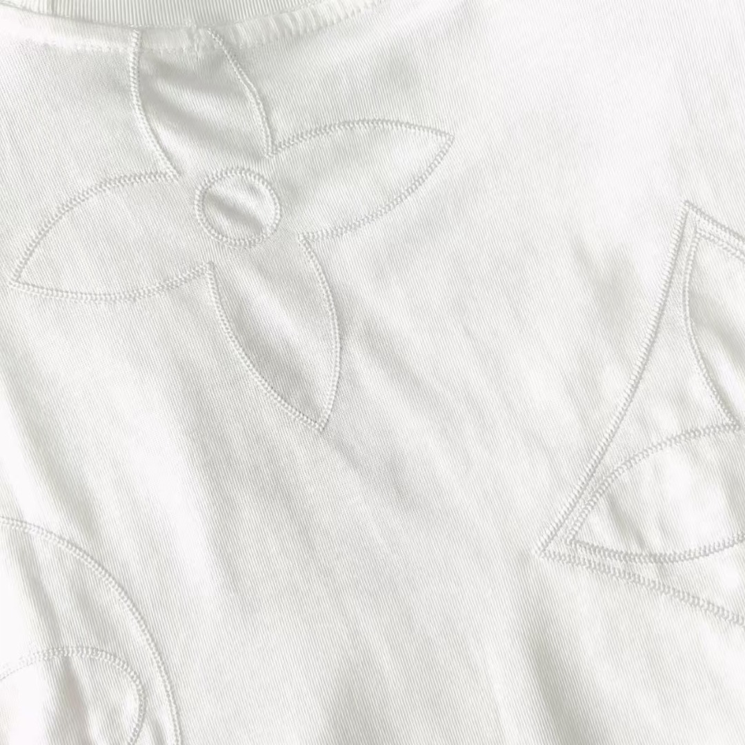 实拍细节图 Louis Vuitton/路易威登 重工刺绣logo高克重短袖 黑色 白色-Top High Quatity Cheap Sneakers Fashion Clothing Clothes Bags handbags Shoes of all Brand wholesale With The best Quality And Beautiful Price from China Factory Chinese suppliers wholesaler seller 实拍细节图 Louis Vuitton/路易威登 重工刺绣logo高克重短袖 黑色 白色