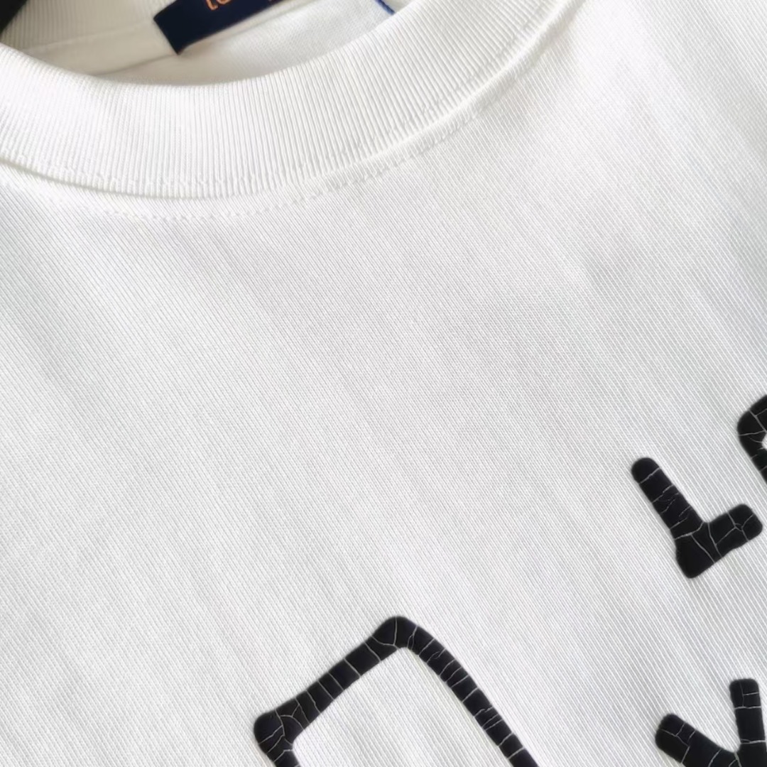 Vuitton/路易威登 裂纹印花大logo字母短袖
