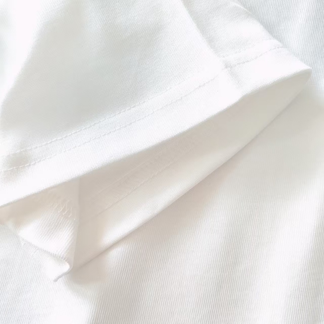 Vuitton/路易威登 裂纹印花大logo字母短袖