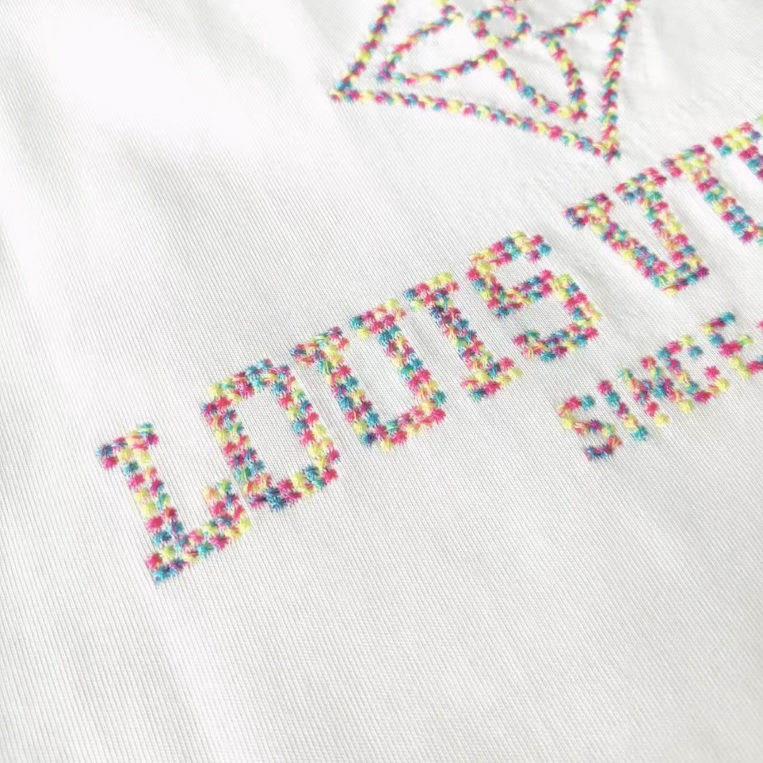 LOUIS VUITTON路易威登 前后刺绣字母logo短袖 黑色 白色