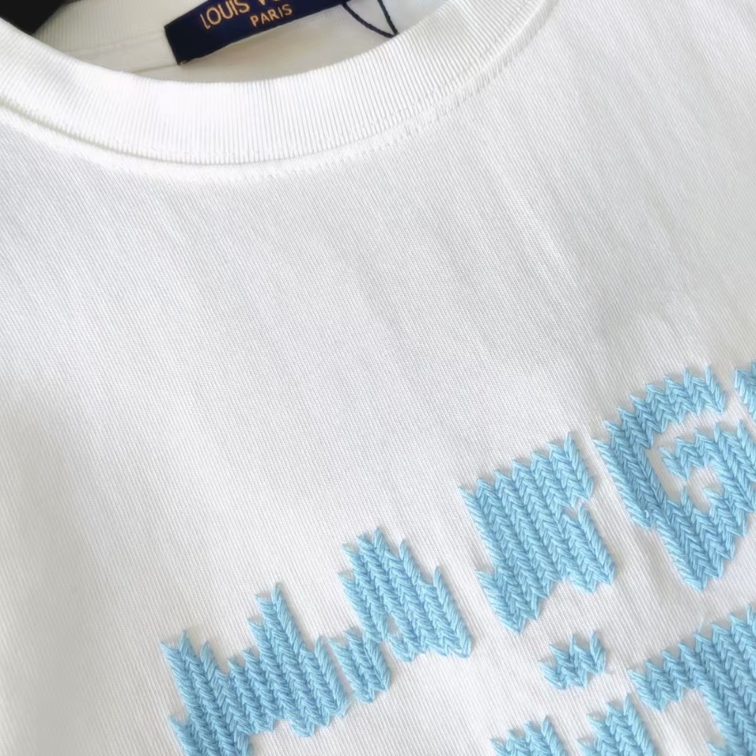 LOUIS VUITTON路易威登 重工刺绣短袖 黑色 白色-Chinese UA Cheap High Quatity Brand Clothes Bags handbags Sneakers wholesale wholesaler seller from China Factory suppliers Fashion Clothing Shoes best Quality Beautiful Price LOUIS VUITTON路易威登 重工刺绣短袖 黑色 白色