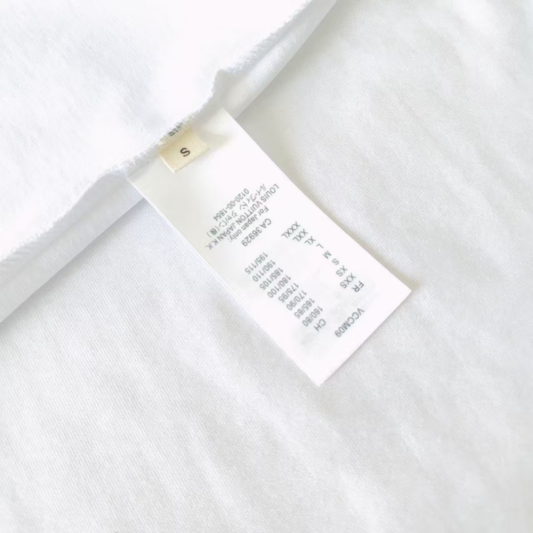 Louis Vuit*on/路易威登 浮雕字母logo短袖T桖