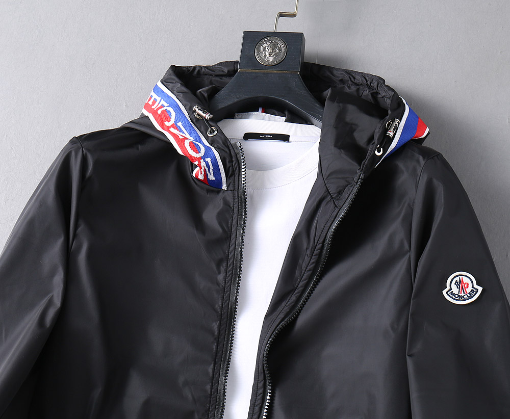 Moncler Jacket 05174