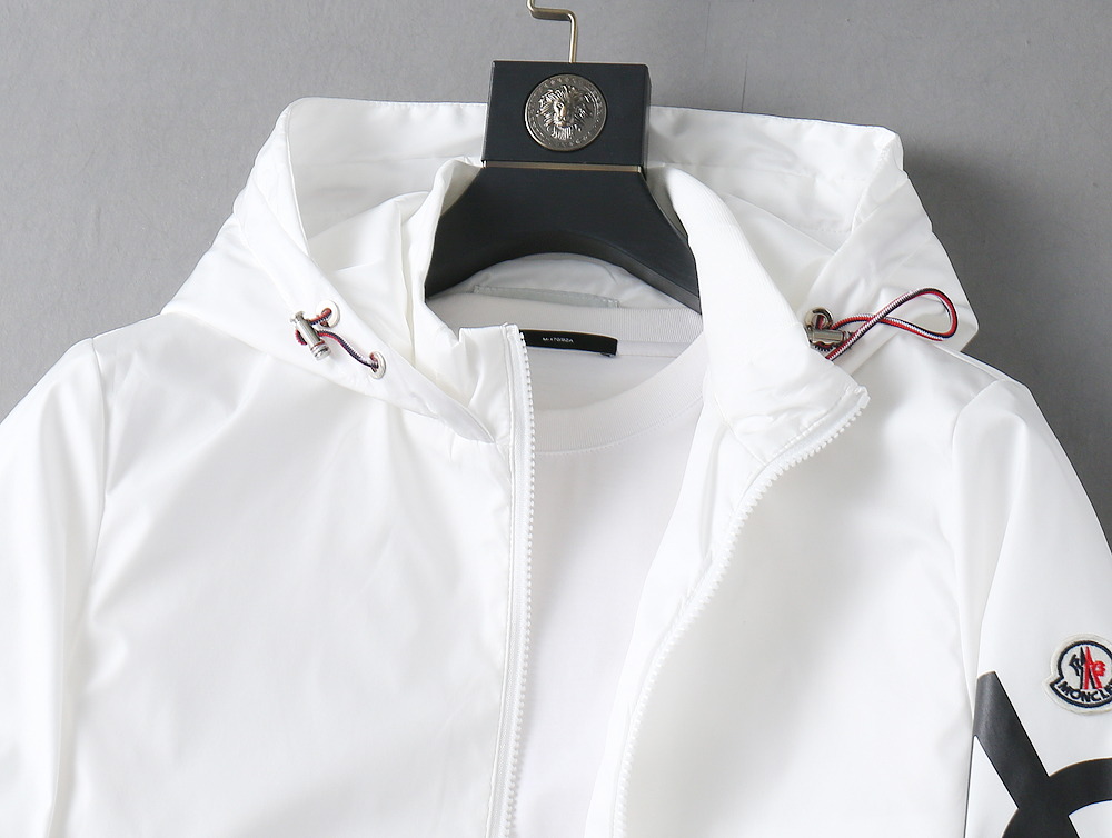 Moncler Jacket 05002