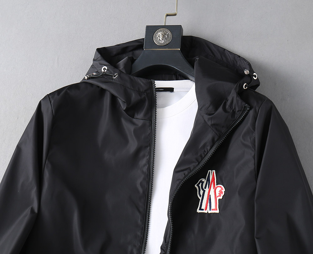 Moncler Jacket 06116