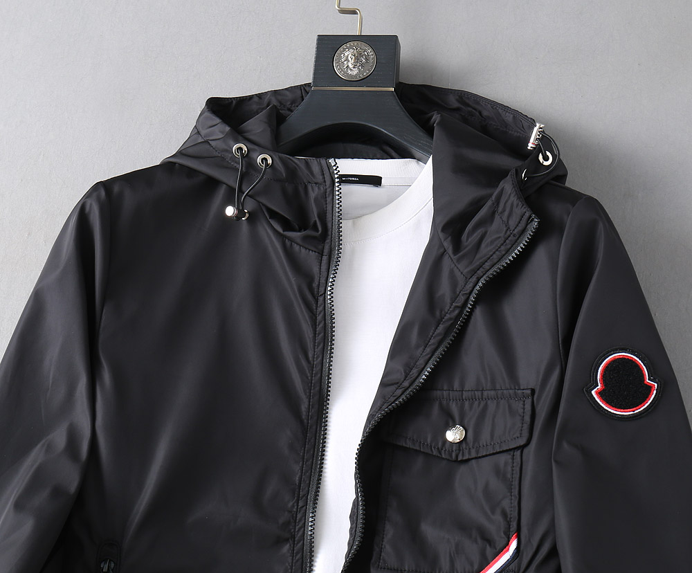 Moncler Jacket 06144